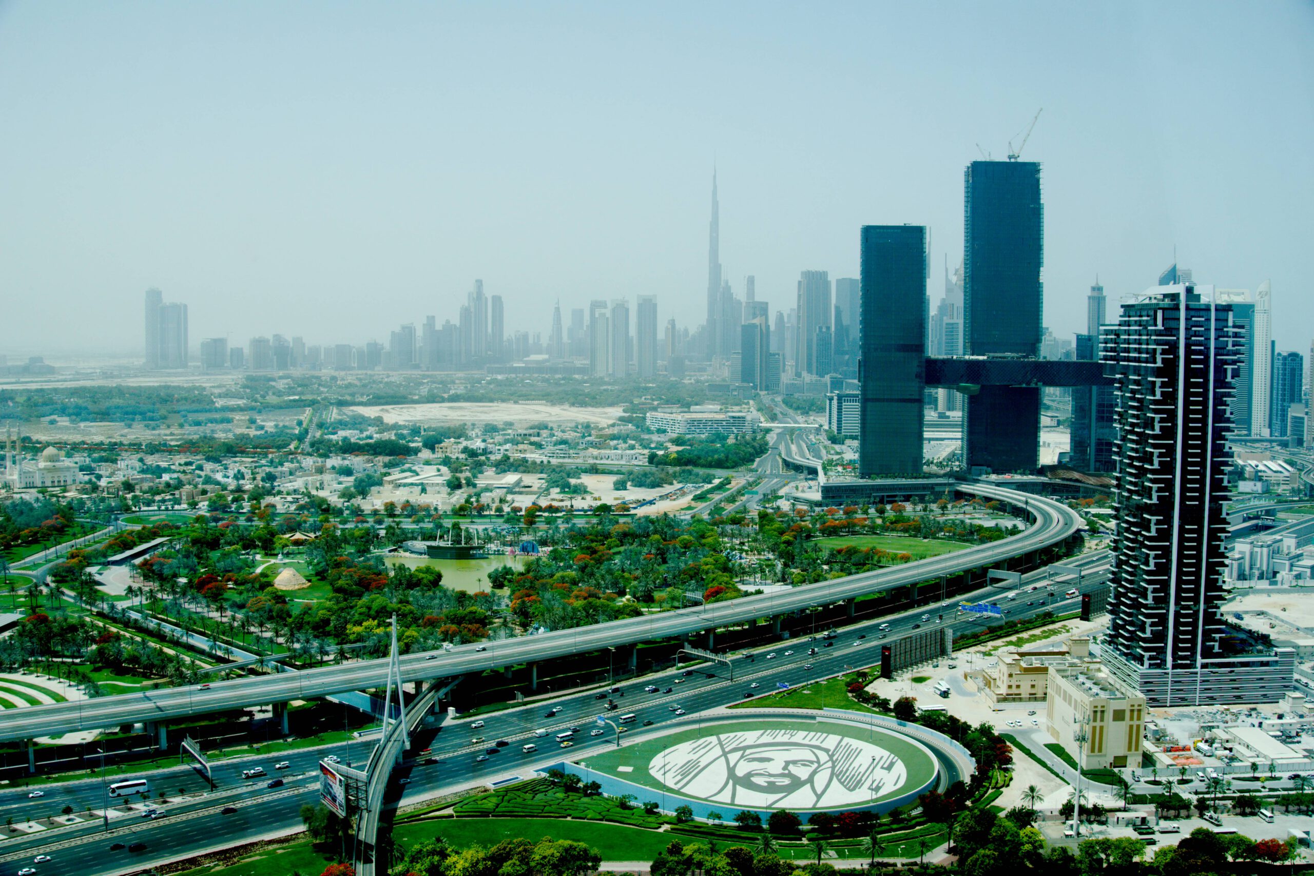 Ausblick vom Dubai Frame auf die Skyline von Dubai