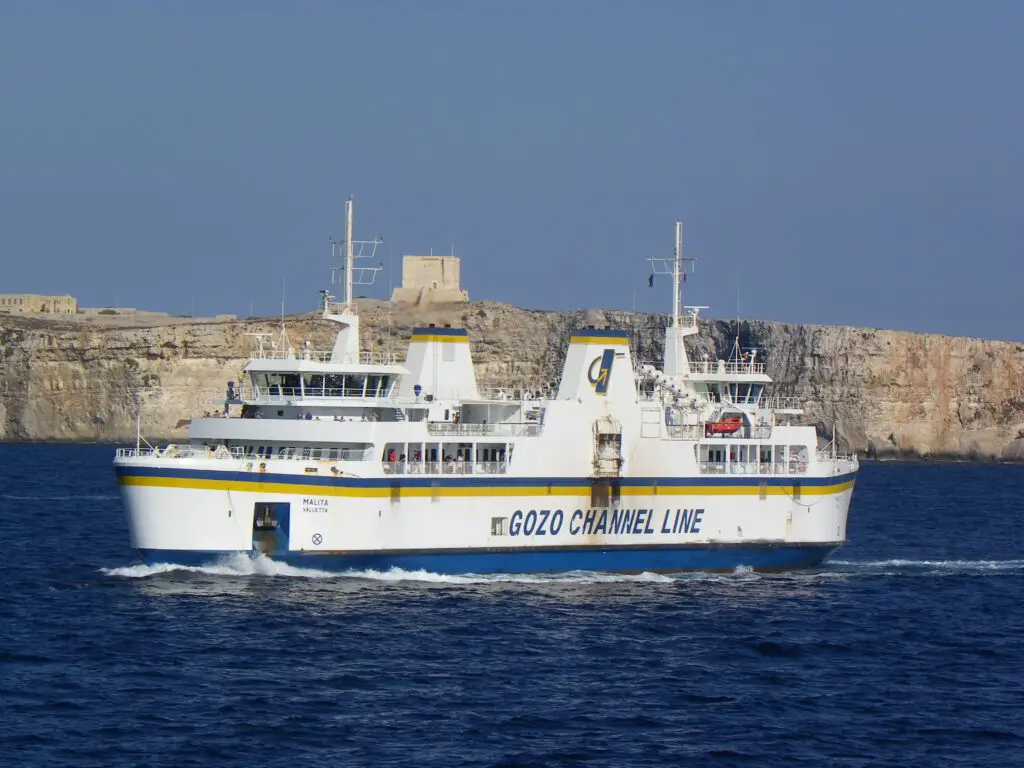 Fähre der Gozo Channel Line bei der Überfahrt von Malta auf die Insel Gozo