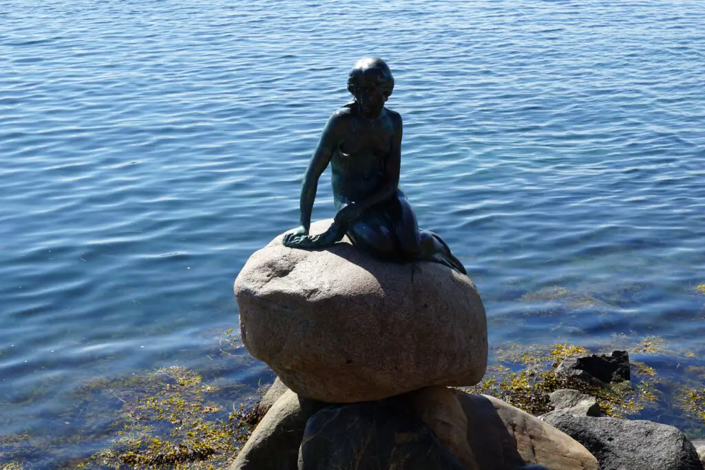 Kleine Meerjungfrau Figur in Kopenhagen