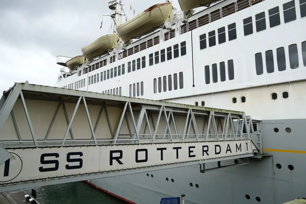 Eingang zur SS Rotterdam