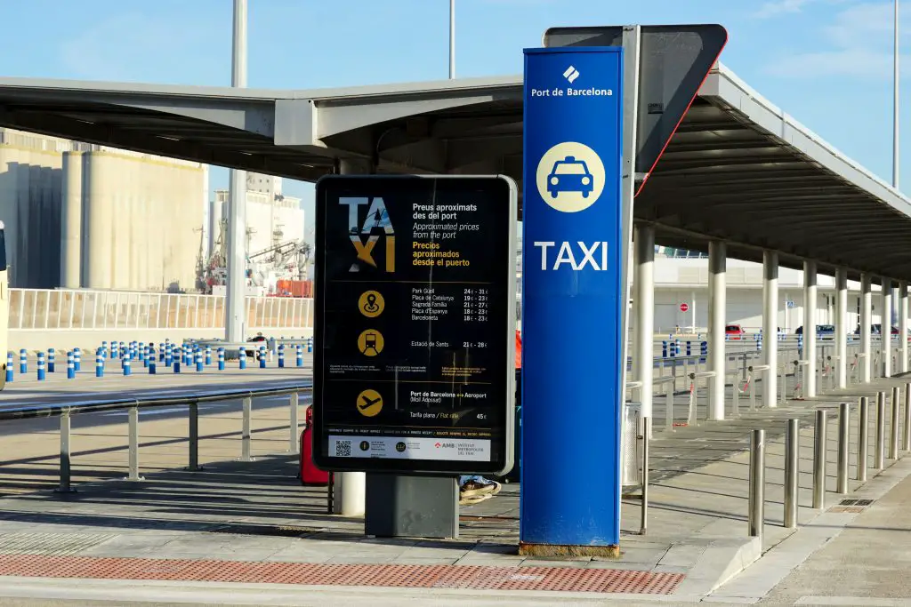 Kreuzfahrt Terminal Barcelona Taxi Stand
